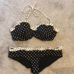 Victoria’s Secret bikini